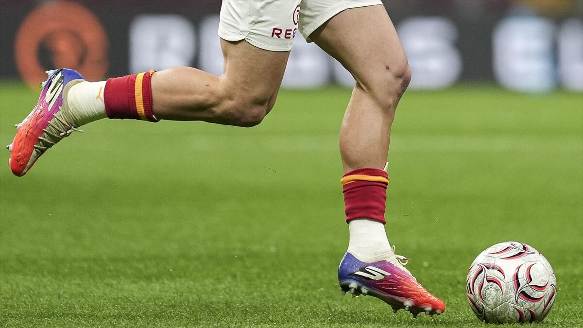 Galatasaray, Şampiyonlar Ligi'nde yarın İspanya ekibi Barcelona'yı konuk edecek