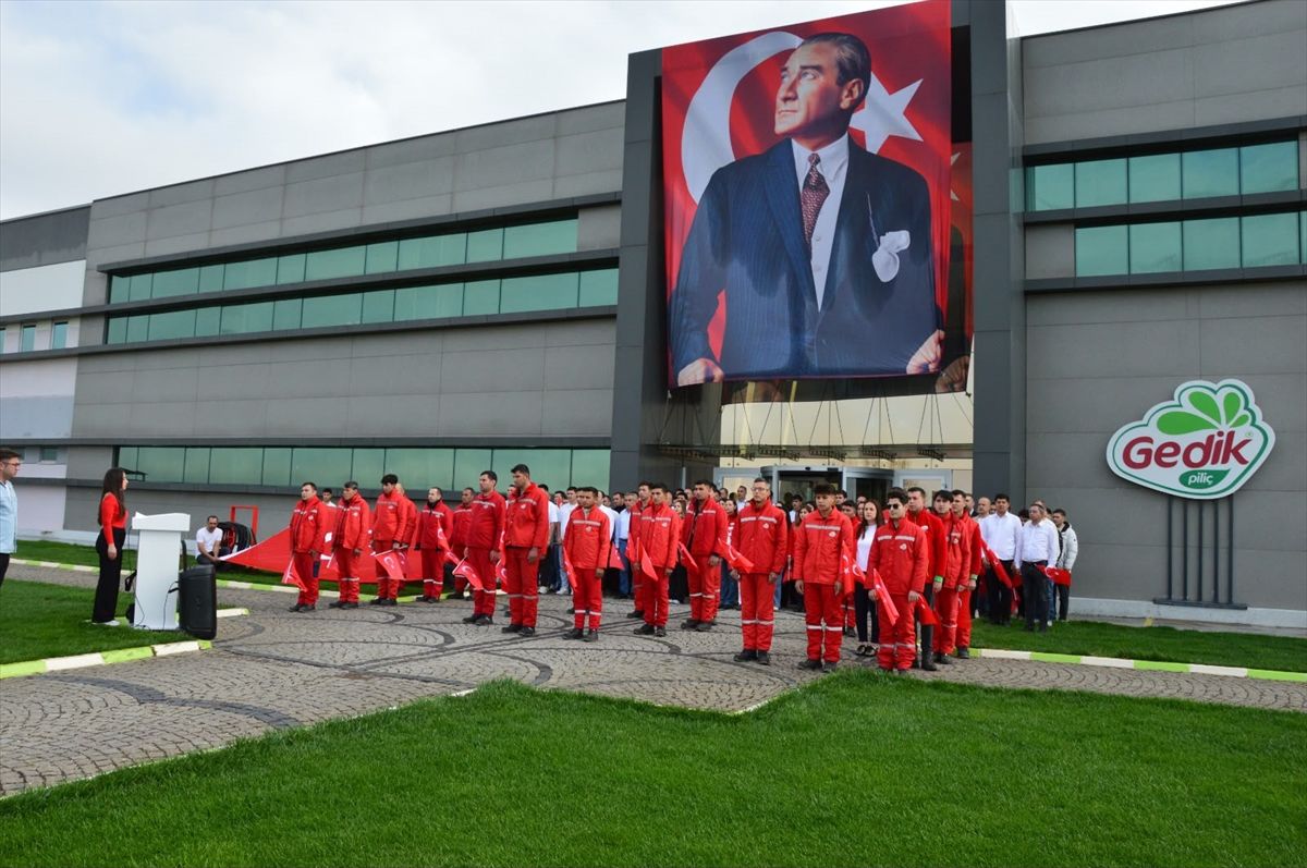 Gedik Piliç'ten Cumhuriyet Bayramı kutlaması
