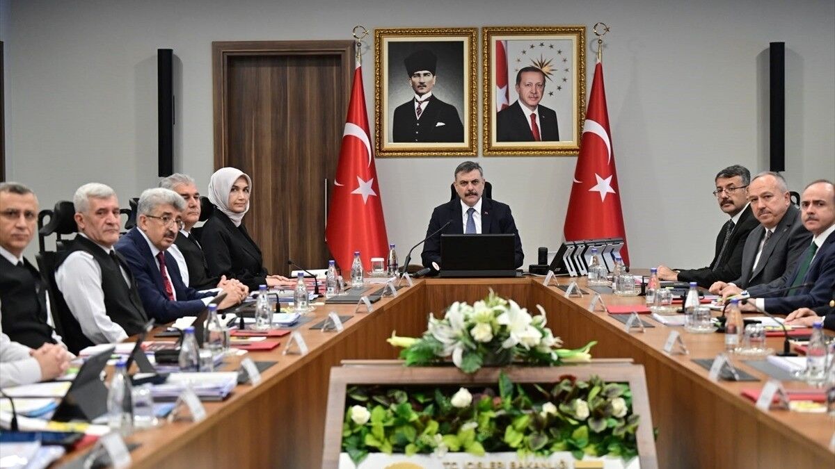 İçişleri Bakanı Çiftçi, okul güvenliğinin güçlendirilmesi için yeni talimatlar verdi