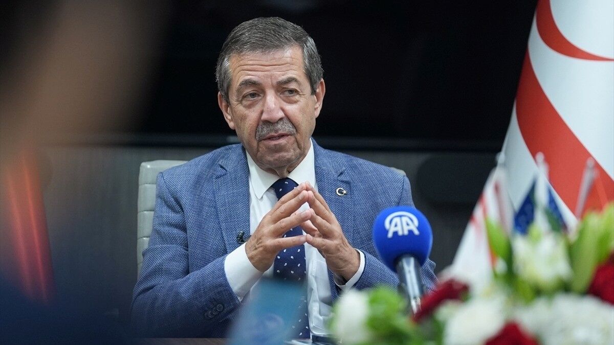 KKTC Dışişleri Bakanı Ertuğruloğlu'ndan Washington'da 'iki komşu egemen eşit devlet' vurgusu