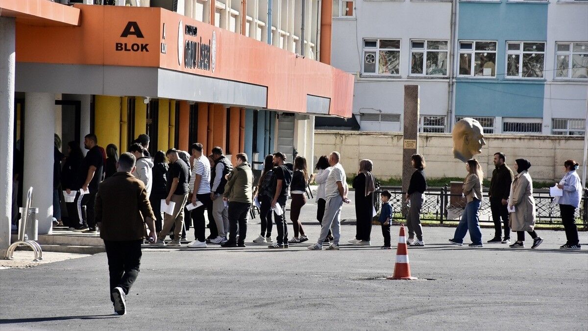 KPSS ön lisans oturumu yapıldı