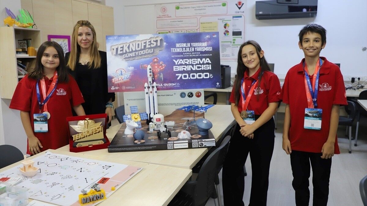 Mars yolculuğunu sınıflara taşıyarak TEKNOFEST'te birinci olan 'Gökyurt', yeni projelere odaklandı
