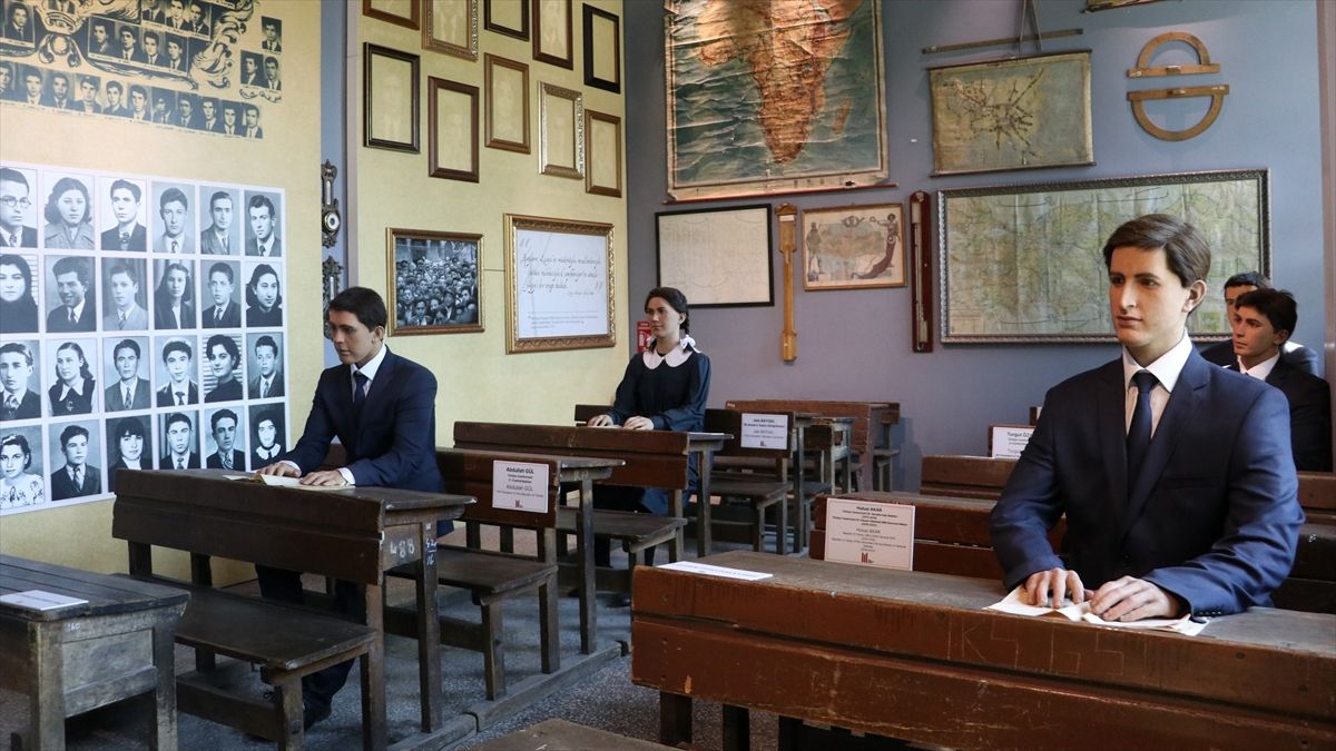 Milli Mücadele kahramanlarının 'Taş Mektep'i 133 yıllık eğitim serüvenini sürdürüyor