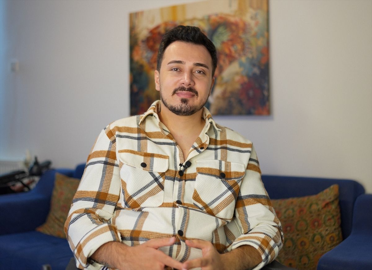 Motosiklet kazasında felç kalan Emirhan, umudunu iki kitapla yeşertti