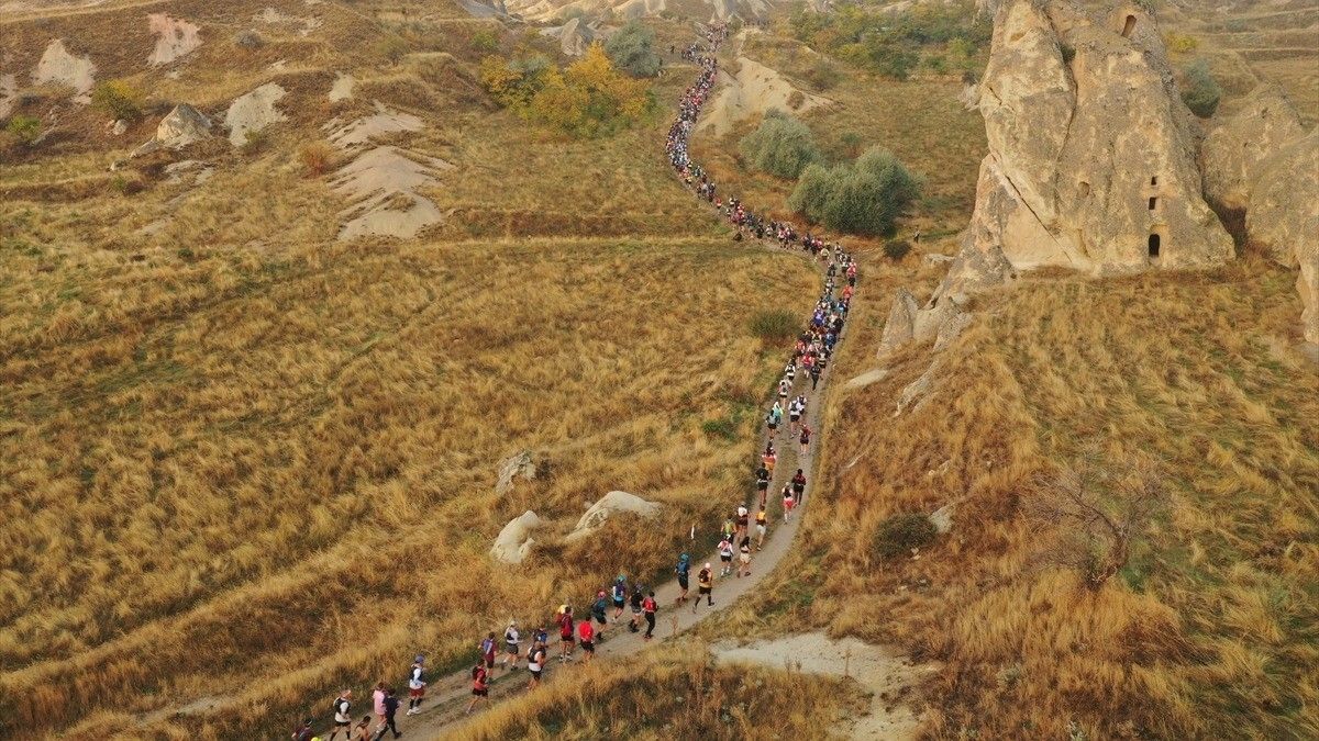 Salomon Kapadokya Ultra Trail Koşusu, 78 ülkeden sporcuların katılımıyla başladı