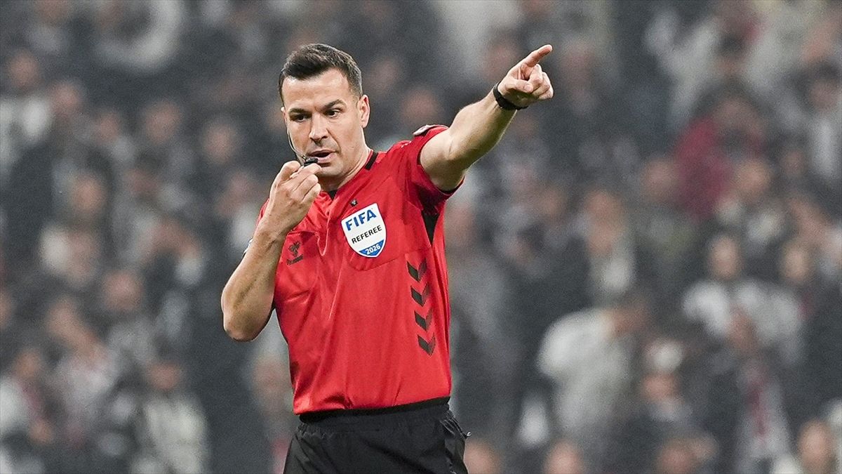 Süper Lig'de 8. hafta maçlarını yönetecek hakemler açıklandı
