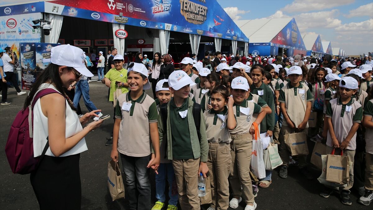 TEKNOFEST Güneydoğu, çocukların teknoloji ve havacılık merakını artırıyor