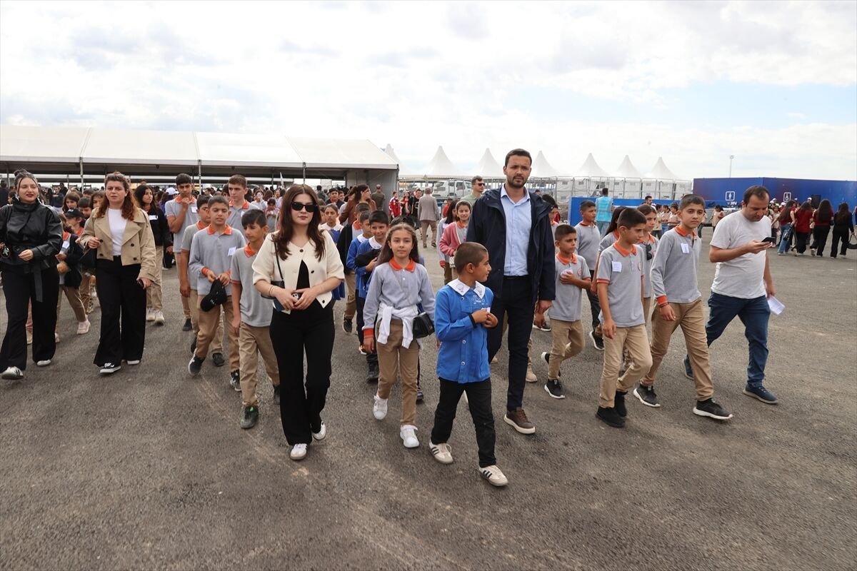 TEKNOFEST Güneydoğu, köy öğrencilerinin hayal dünyasında yeni pencereler açtı