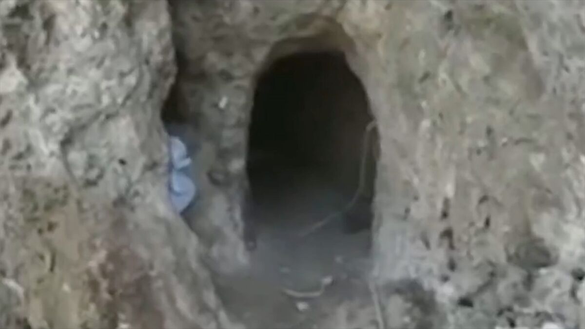 Terör örgütü PKK/KCK Irak'ın kuzeyindeki Metina'da 4 barınma alanını boşalttı