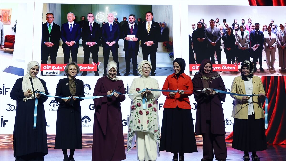 TÜRGEV'in GİF'27 sezon açılışı AKM'de gerçekleştirildi