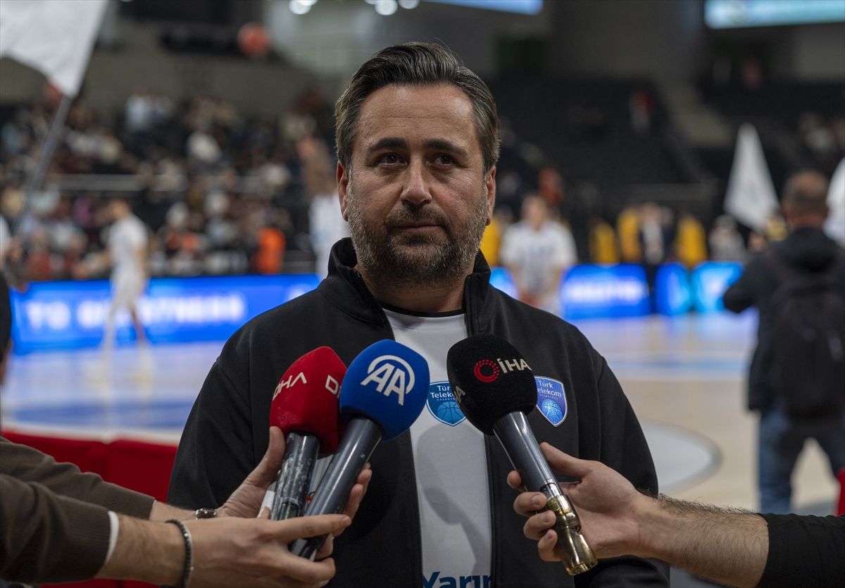 Türk Telekom Basketbol Takımı, giydiği antrenman formalarıyla COP31'e dikkati çekti