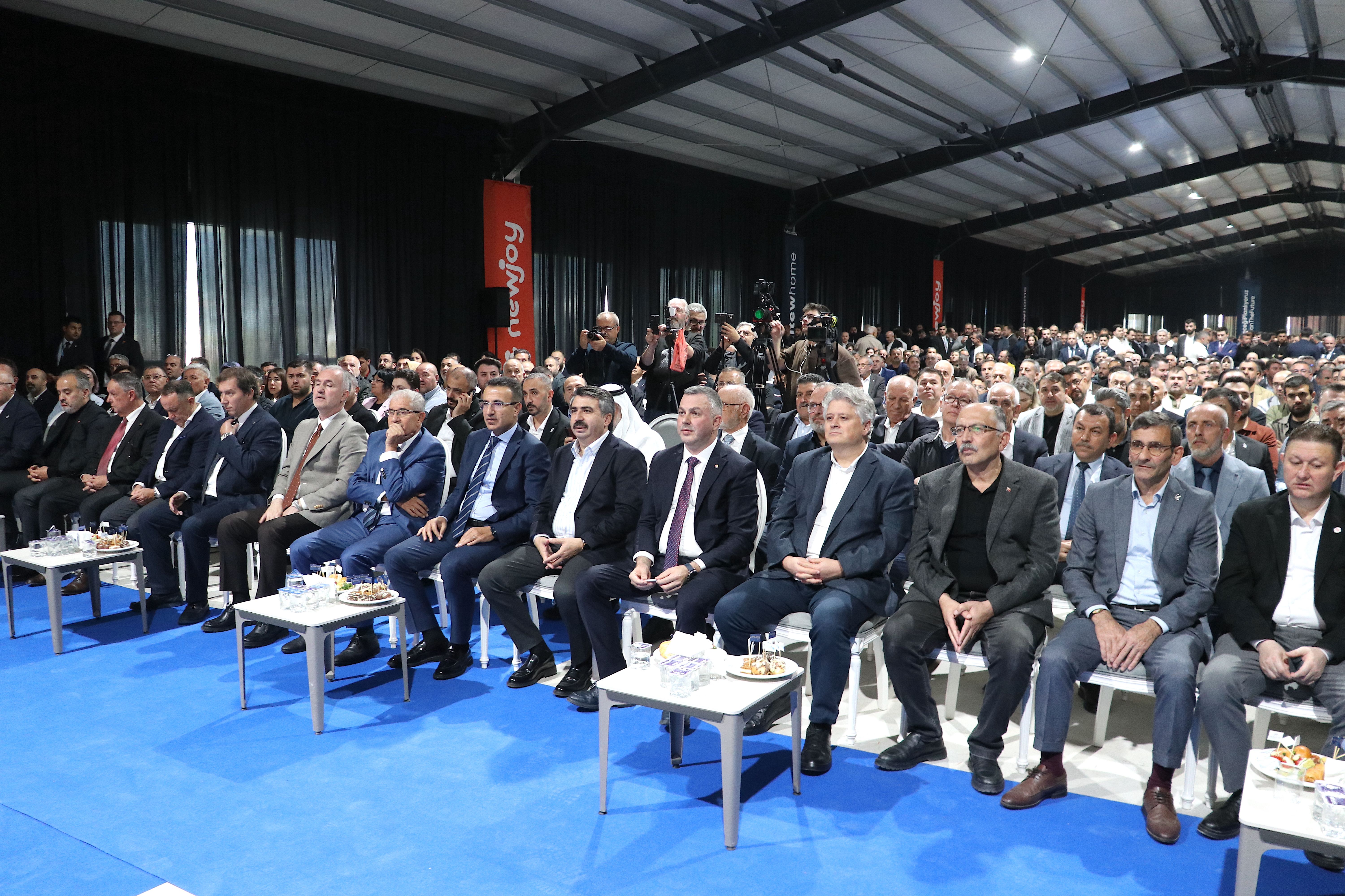 Weltew Mobilya'nın yurt dışı operasyonlarını yöneteceği yeni genel merkezi açıldı