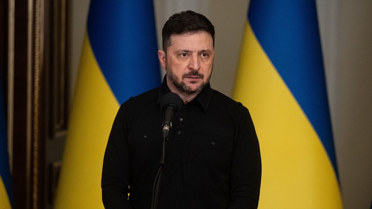 Zelenskiy, seçimler için 'Rusya ile 60 günlük tam ateşkes' çağrısı yaptı